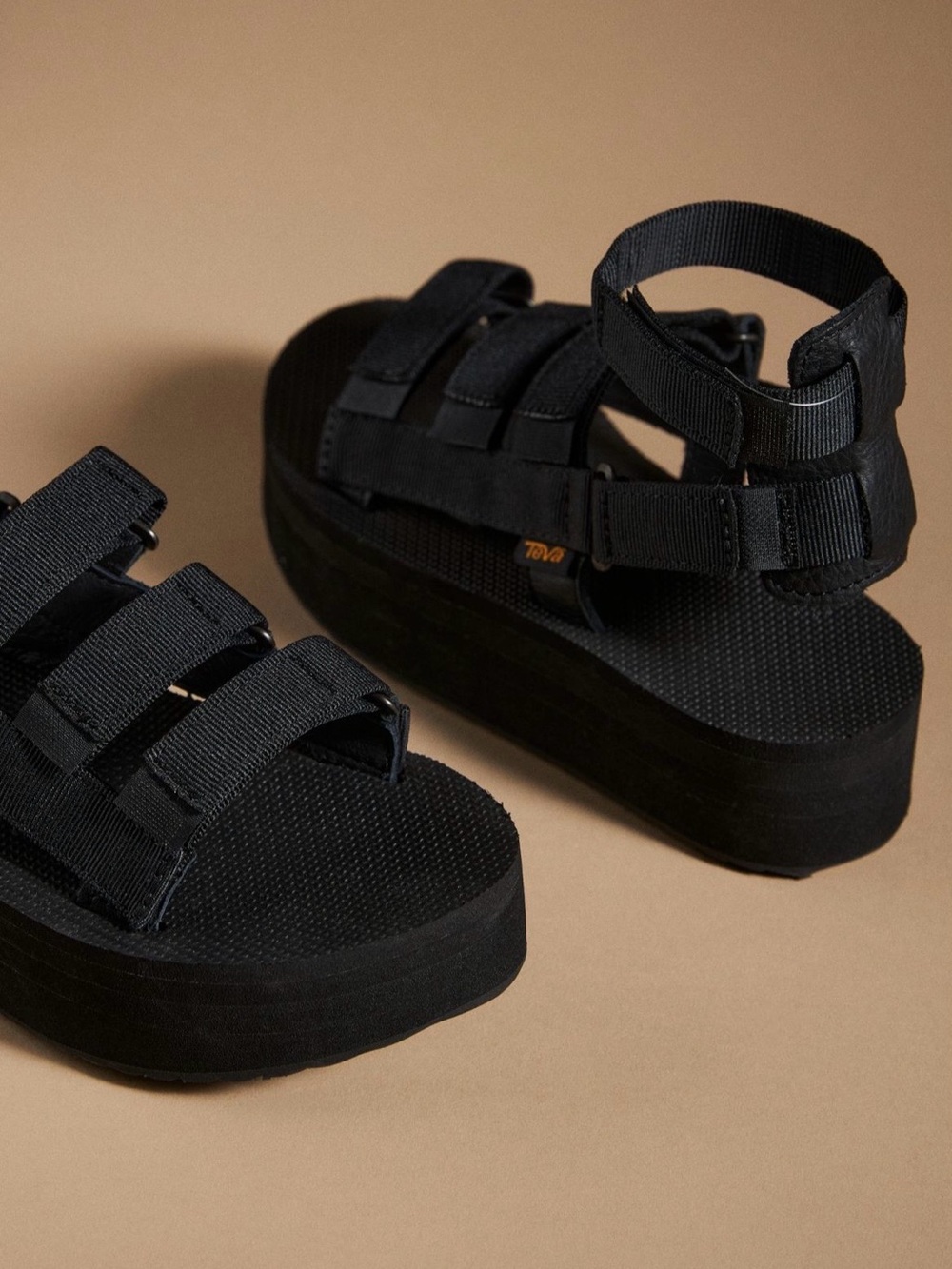 Teva women’s Black Strappy Sandals - Picture 4 of 5